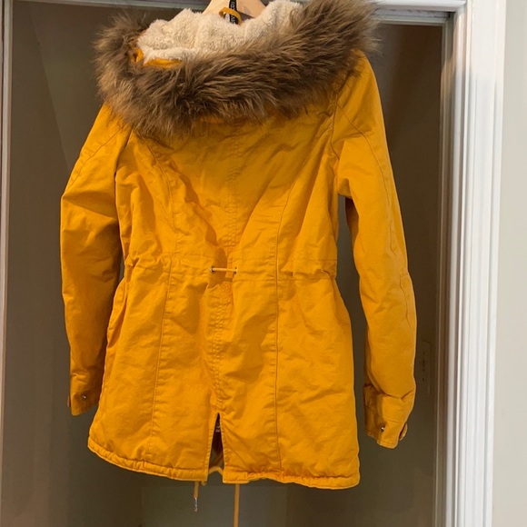 H & M Perfect Fall Coat - Picture 2 of 3